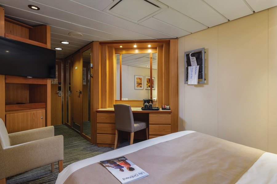 Marella Cruises Marella Explorer 2 Inside Cabin 2 Berth ©Ben Waller.jpg